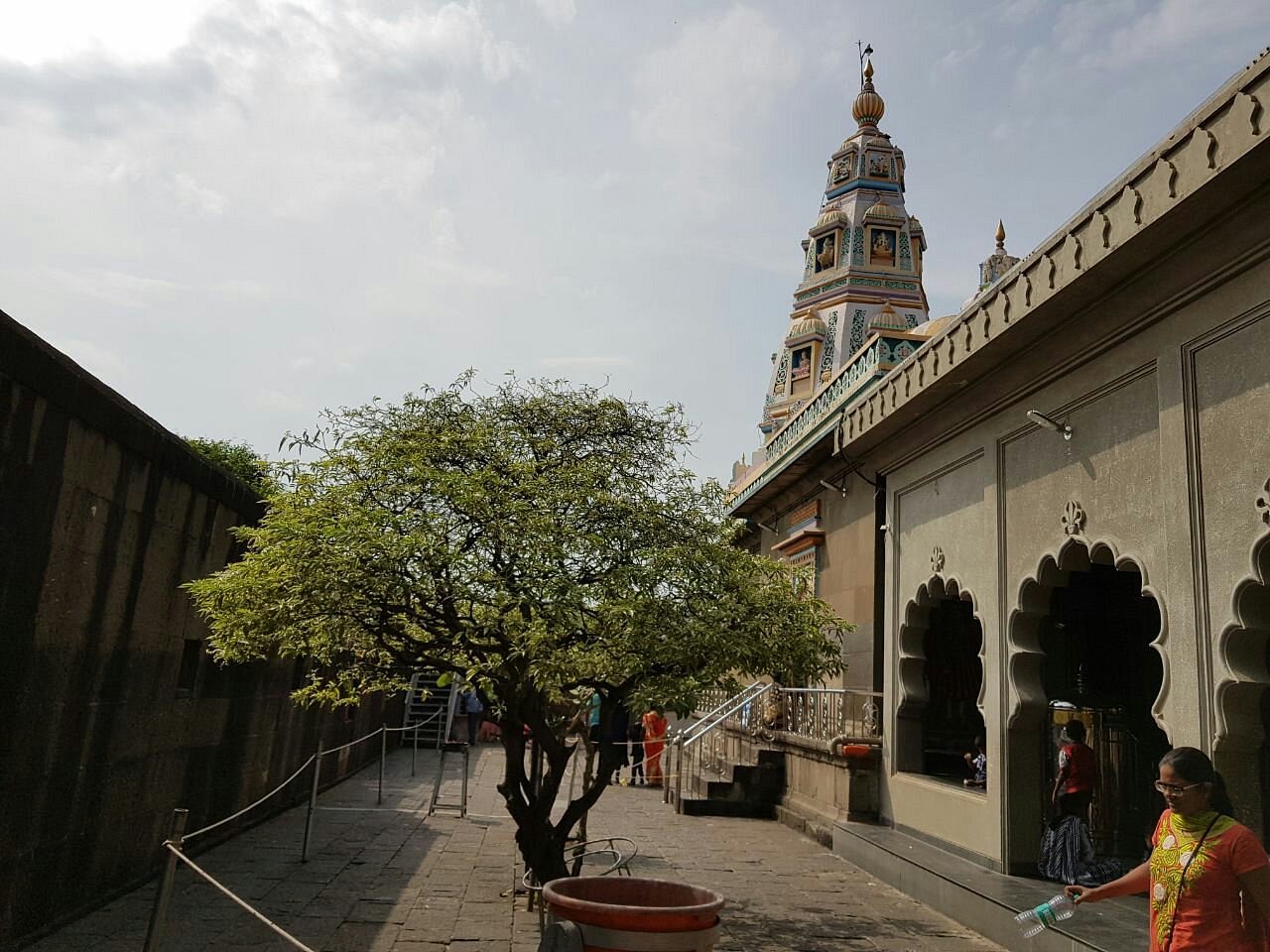 Ozar Temple